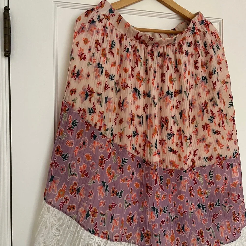 NWOT Anthropologie Laia Boho Floral Pleated Midi Skirt | Size MP - Picture 7 of 10